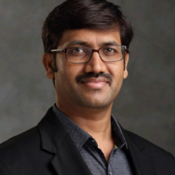 Dr.Ravi﻿ndran